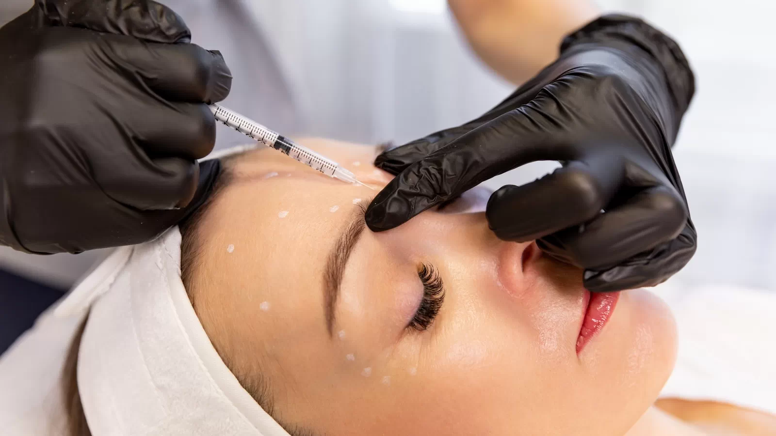 Application of Botulinum Toxin in Aesthetic Medicine and Cosmetic Therapies - <br> Basic Training